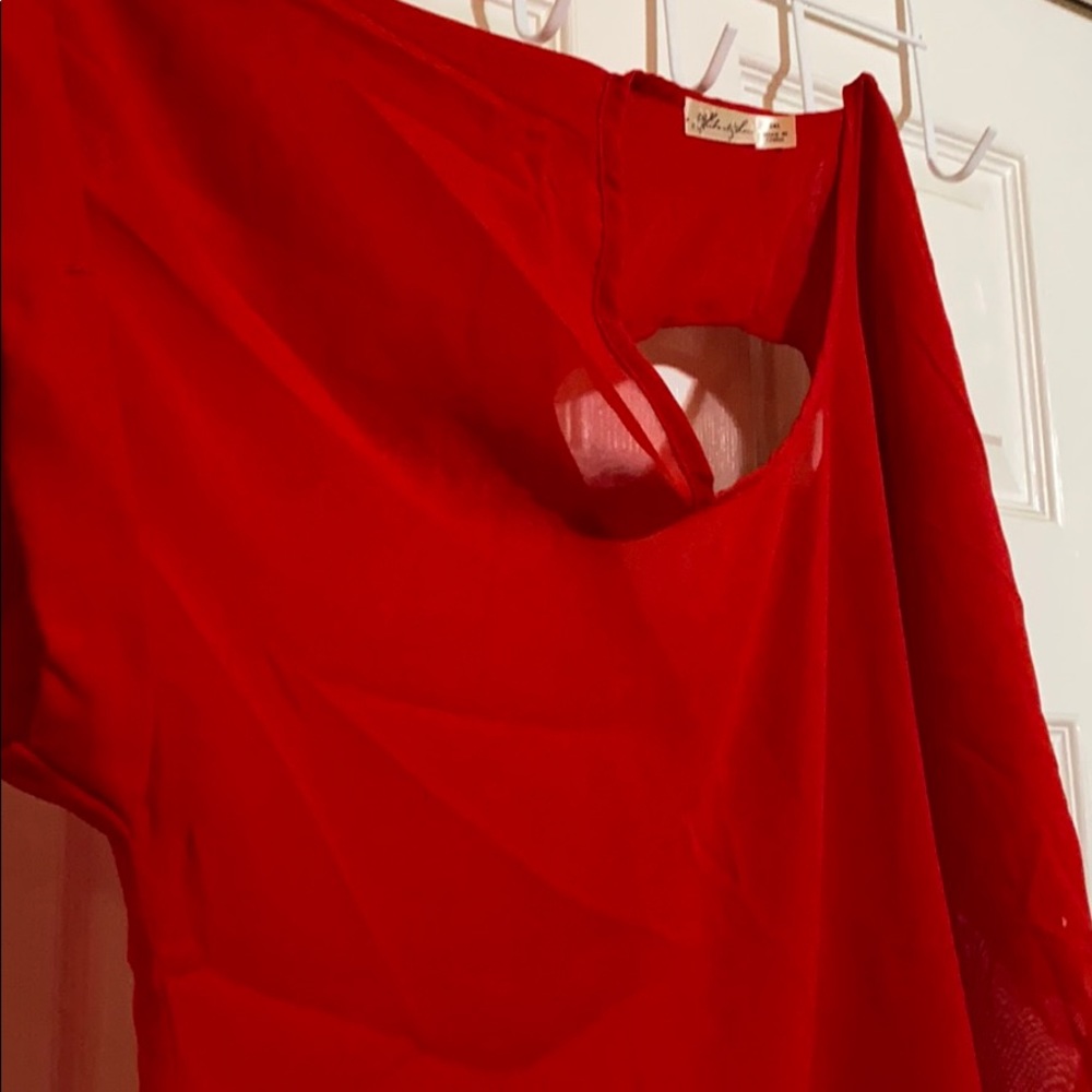 Red keyhole back dress shirt